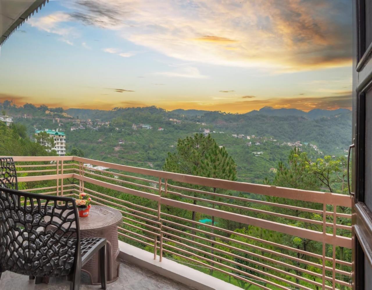Host Jatin Kasauli Pine Villa 7Oi827O7O3 Εξωτερικό φωτογραφία
